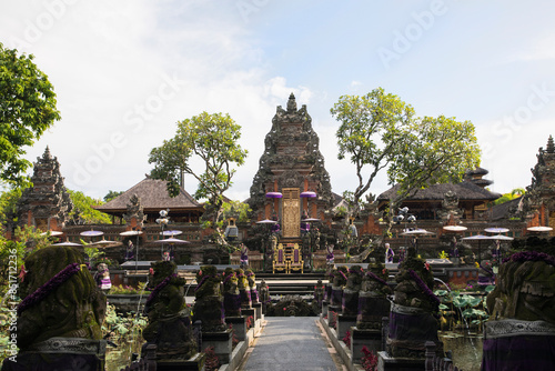 Obraz na płótnie Beautiful view of Taman Saraswati temple in Ubud on Bali Island, Indonesia w salonie