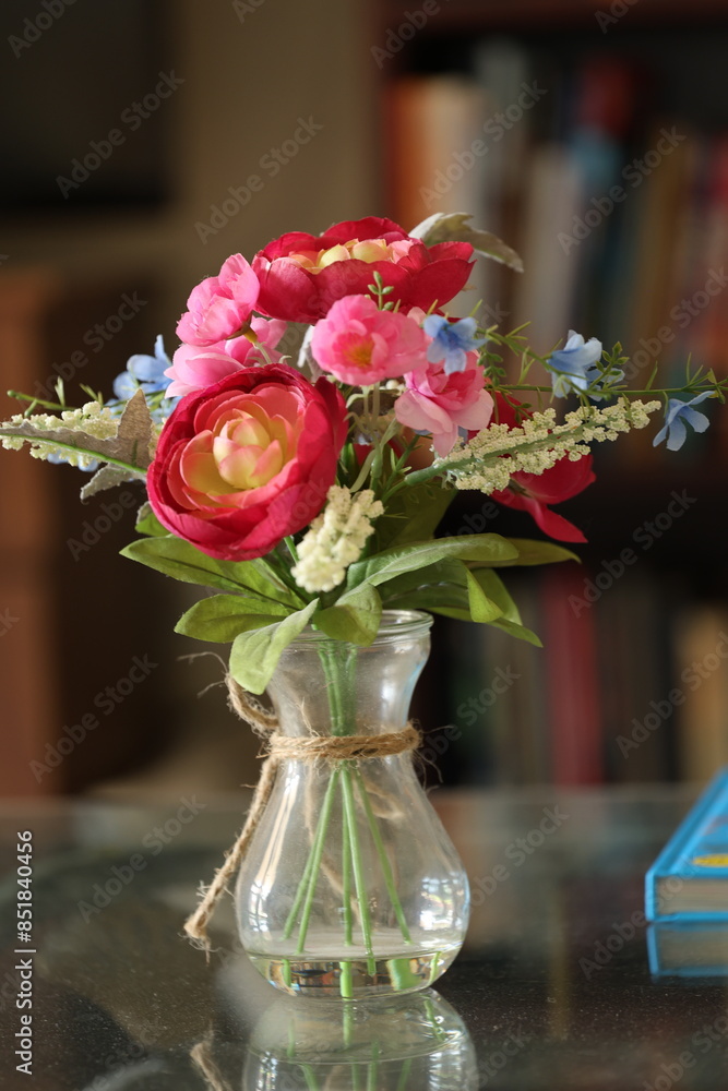 Fototapeta premium Flowers in a vase