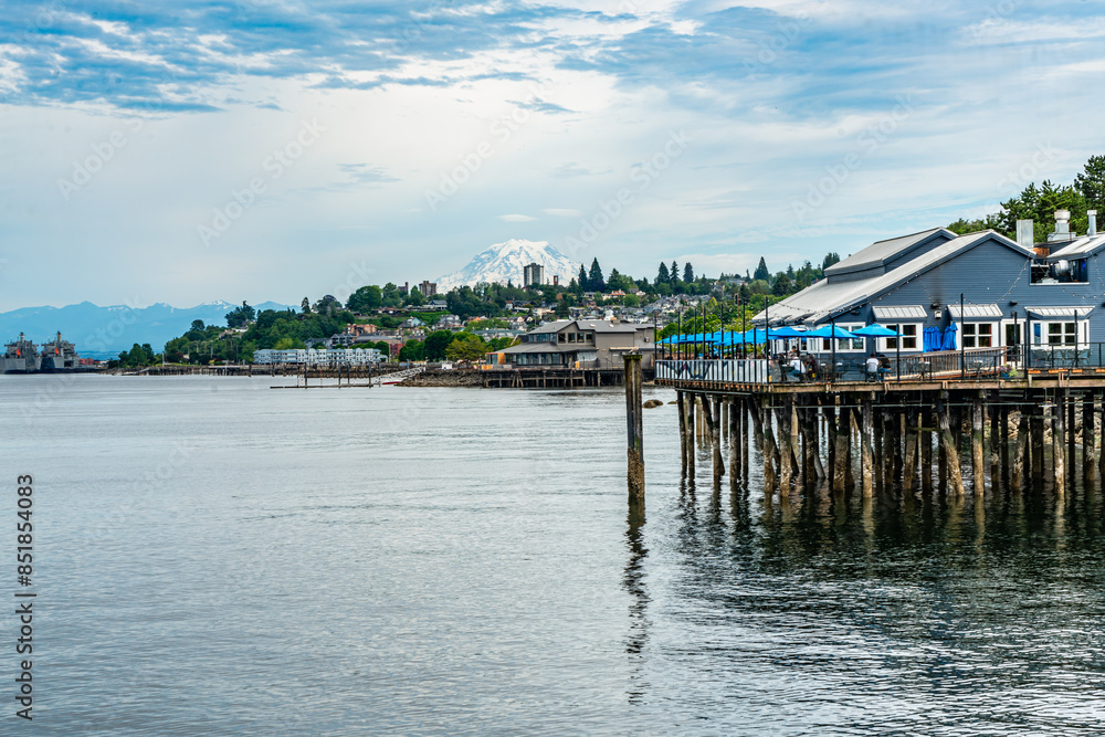 Fototapeta premium Ruston Shoreline View 2