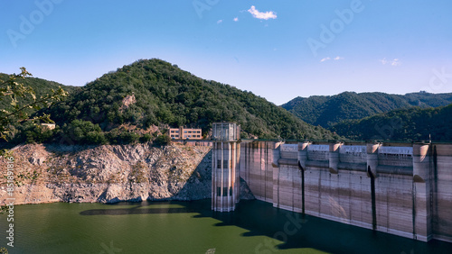 Photos Sau reservoir dam