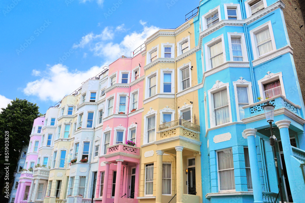 Naklejka premium Colorful pastel houses of Notting Hill, London, England