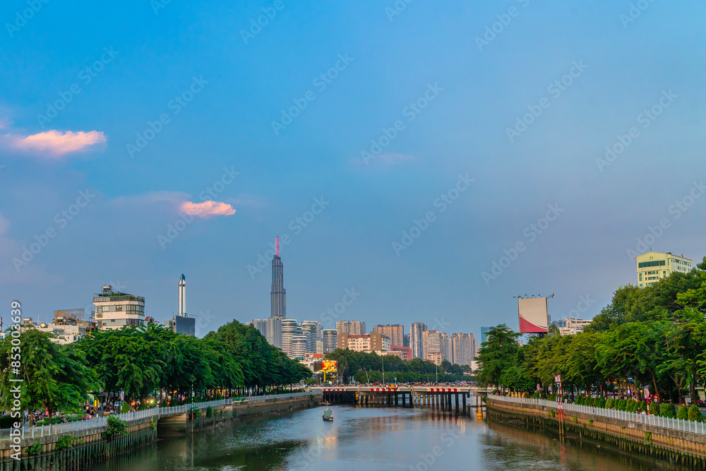 Naklejka premium Landmark 81 - a building in the Top 10 tallest buildings in the world - a symbol of the development of Ho Chi Minh City as well as of Vietnam's construction technology.