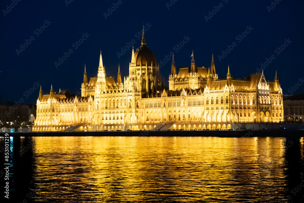 Fototapeta premium Parlement de Budapest