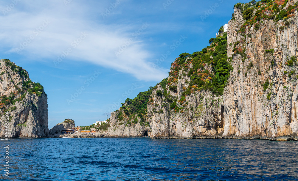 Fototapeta premium The wonderful island of Capri, amalfi coast, bay of naples, italy