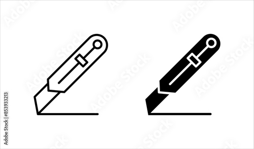 Cutter knife, stationery knife icon set, in trendy outline style design, Vector graphic illustration, Cutter icon for website design.