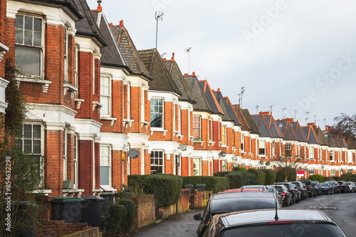 Schilderij op canvas Row of terrace houses in Crouch End, London, England