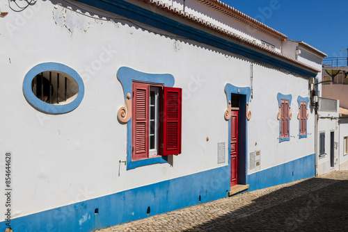 Lagos, Portugal. 22-04-2024. 
Typical house in the  city of Lagos , Algarve, Portugal.
