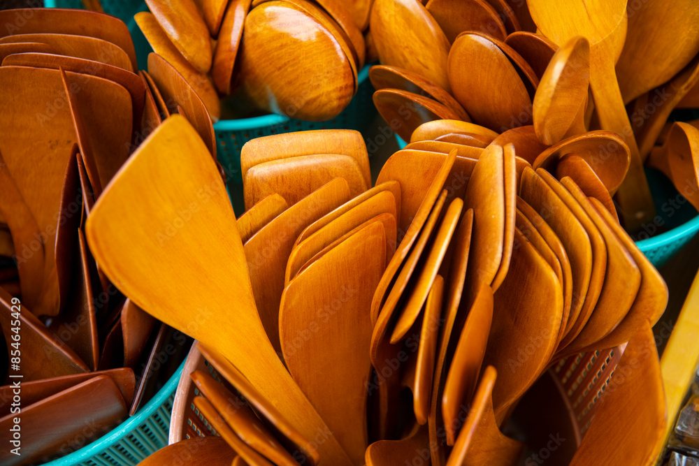 Obraz premium View of the wooden spatulas on sale
