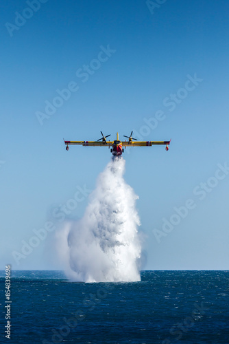 Картината върху платно Training of a Canadian civil security in the Mediterranean
