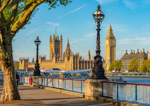Photography Houses of Parliament and Big Ben seen from Queen's Walk, London, UK