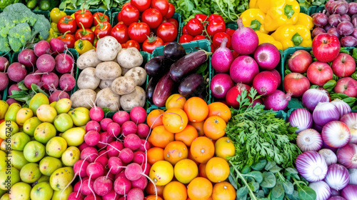 Vibrant Farmer's Market Display Showcasing Fresh Organic Fruits and Vegetables
