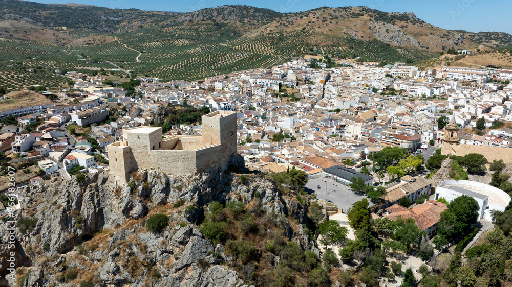 Obraz premium vista aérea del municipio de Luque en la provincia de Córdoba, Andalucía