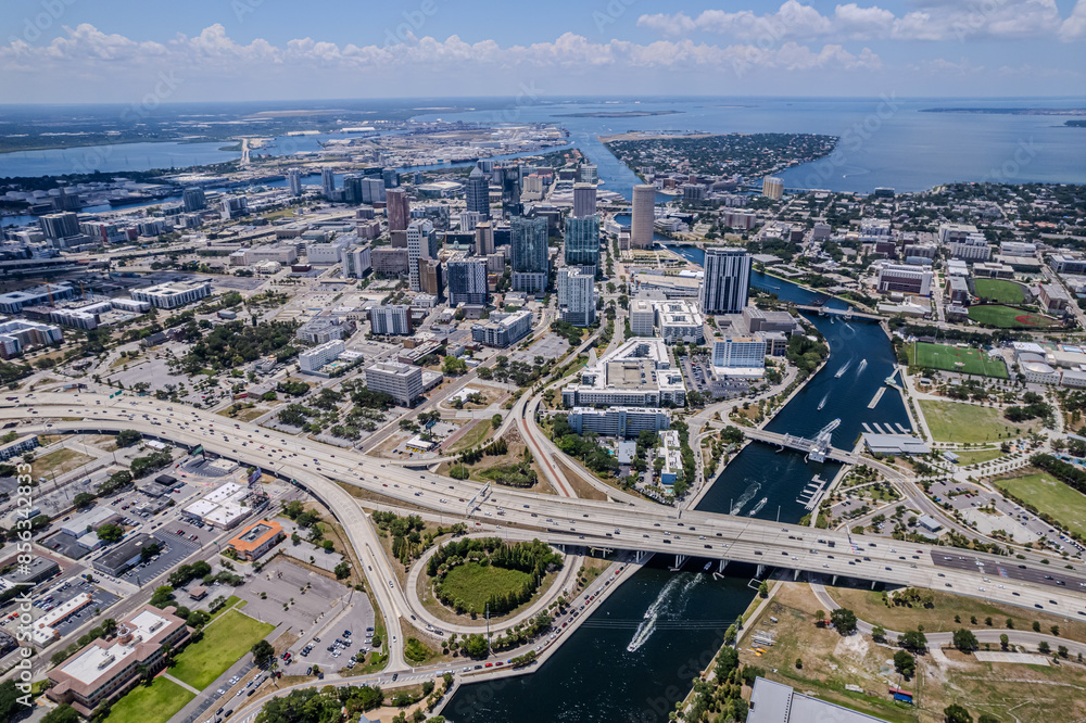 Obraz premium Beautiful aerial view of the Tampa bay City, it's Skyscrapers and Ybor city
