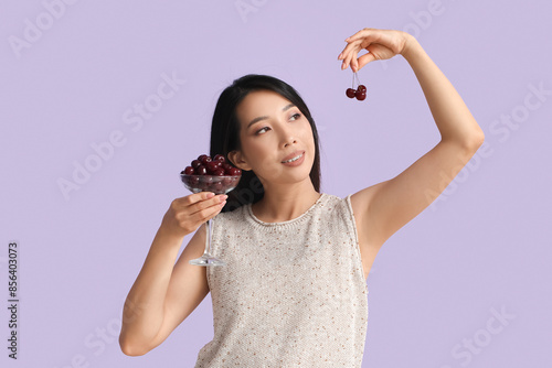 Beautiful Asian woman with ...