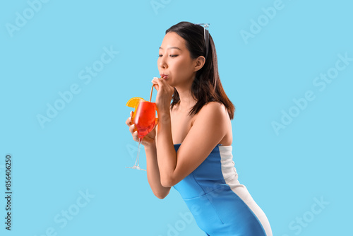 Beautiful young Asian woman...