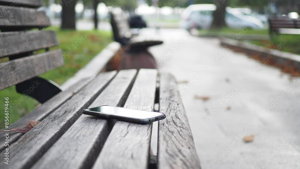 forget smartphone on a park bench, lost smart phone forget smartphone on a park bench, lost smart phone