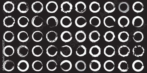 Grunge circle brush,grunge round shape.