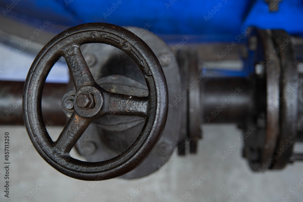 Fabryka Norblina, stare zawory, zawór, zamknięcie, hydraulika, vintage, zabytek Fabryka Norblina, stare zawory, zawór, zamknięcie, hydraulika, vintage, zabytek