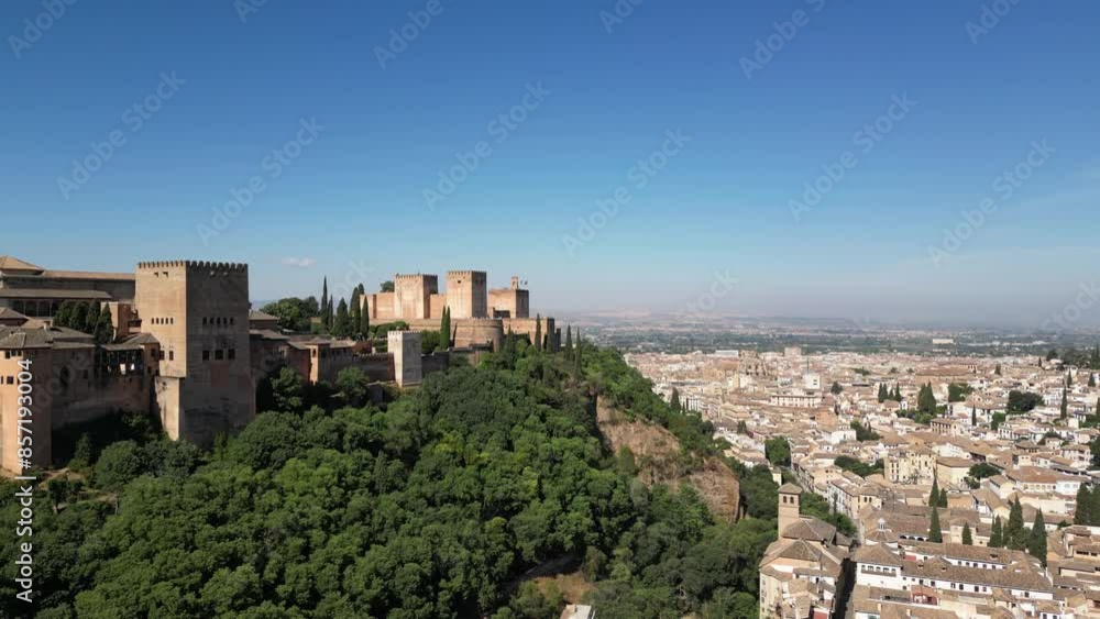 Vista aérea de la hermosa alhambra de Granada en España Vista aérea de la hermosa alhambra de Granada en España