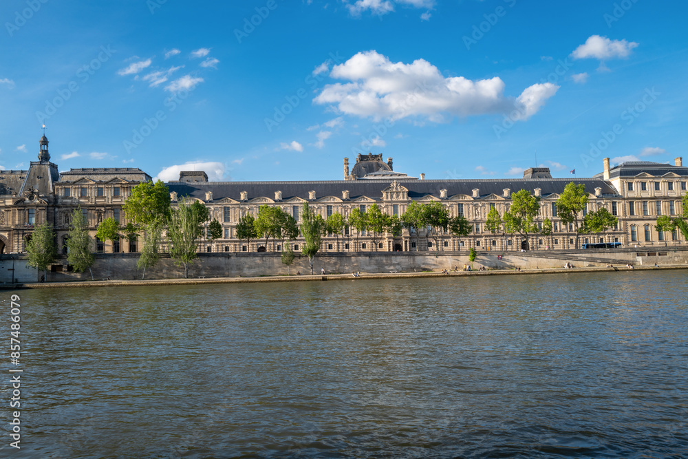 Fototapeta premium vue de la Seine au centre ville de Paris en France