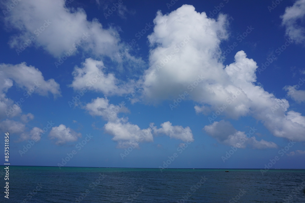 青空に浮かぶ雲 青空に浮かぶ雲