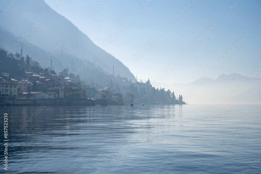 Naklejka premium Foggy Morning