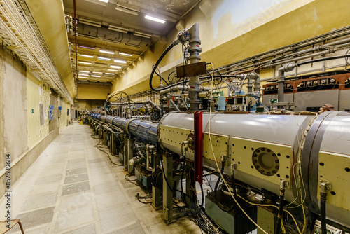 Tableau sur toile Large metal tube of particle accelerator