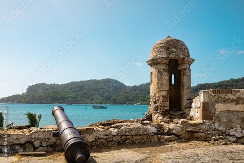 Portobelo, Colón, Panama, fuerte, ruinas, fortificaciones, bateria de santiago, caribe, historia 