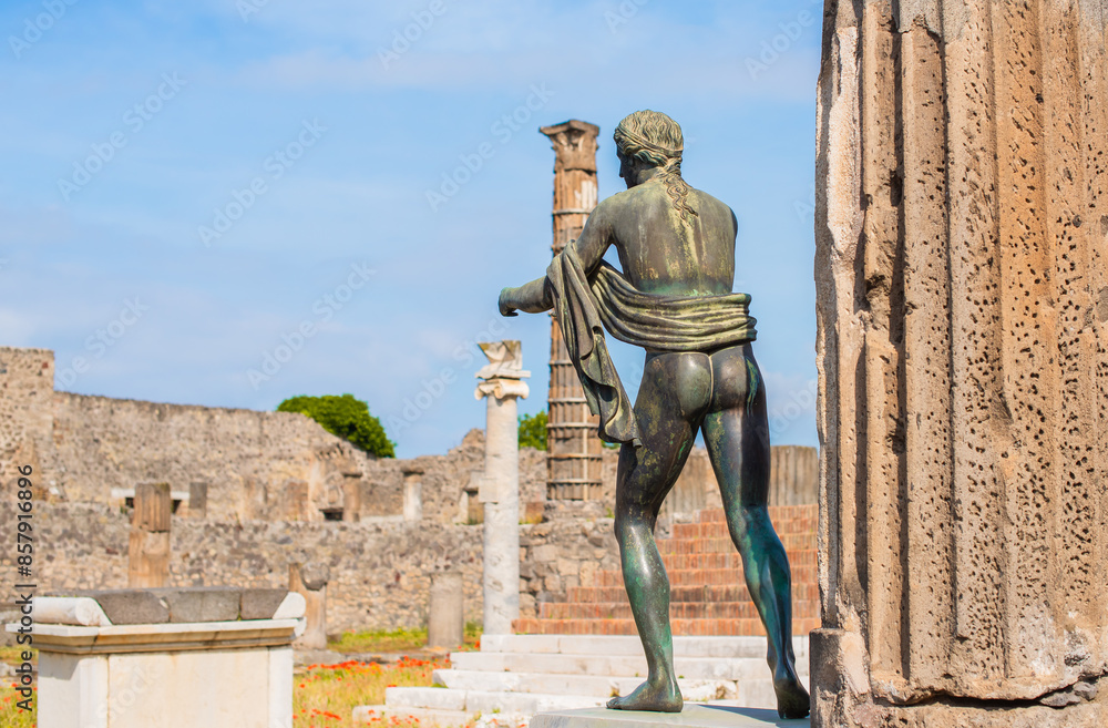 Naklejka premium Pompeii archaeological views, UNESCO, vacation in Italy, architecture old antique landscape, details of city