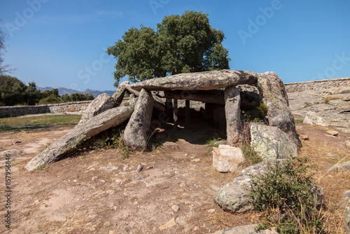 Canvastavla archeological site dolmen ciuledda luras olbia gallura tempio pausania