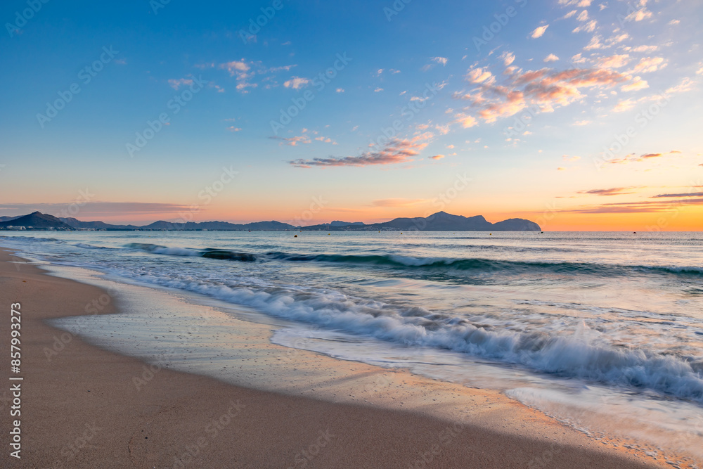 Fototapeta premium sunset on the beach