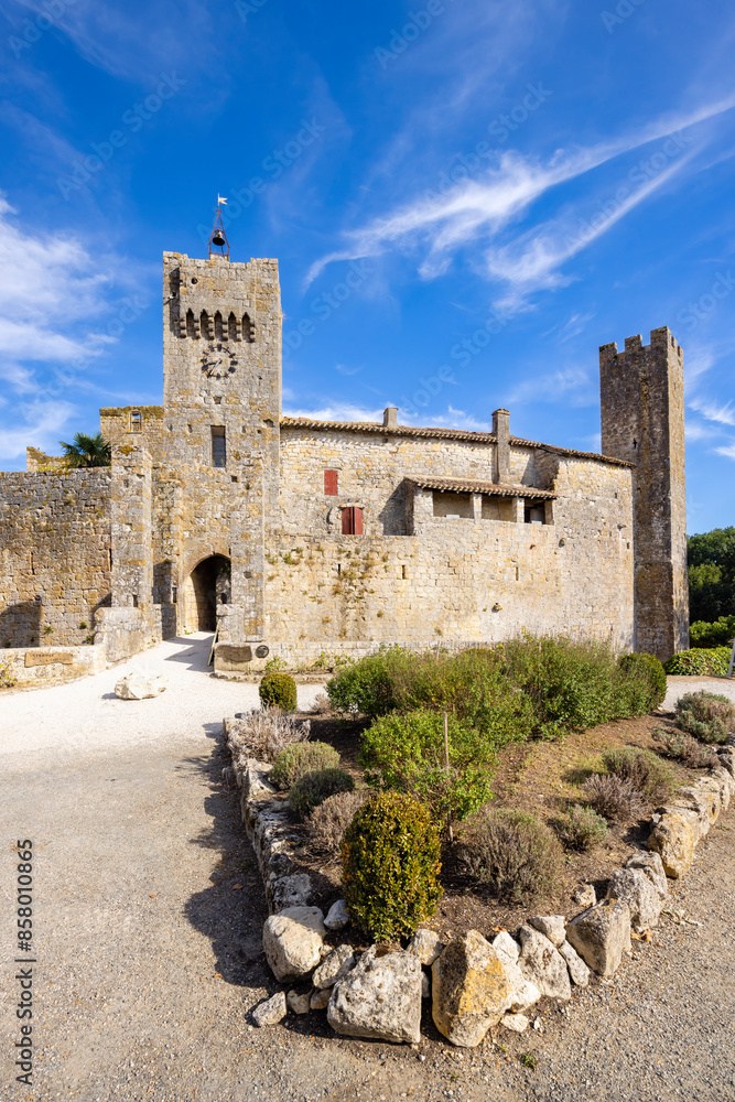 Obraz premium Larressingle on route to Santiago de Compostela, departement Gers, Occitanie, France