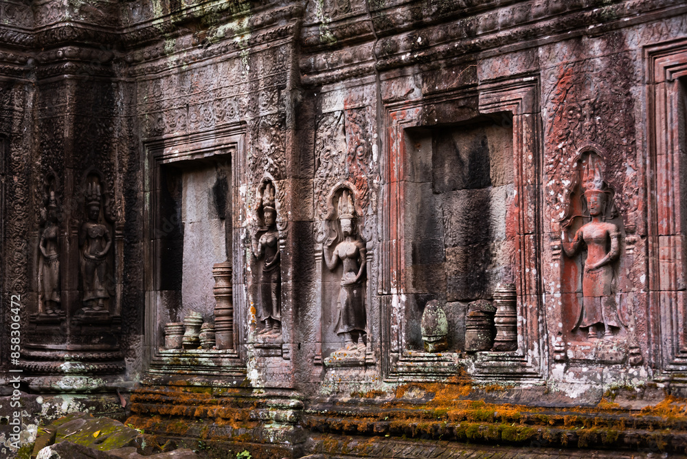Angkor Thom, ancient temple ruins in Cambodia Angkor Thom, ancient temple ruins in Cambodia