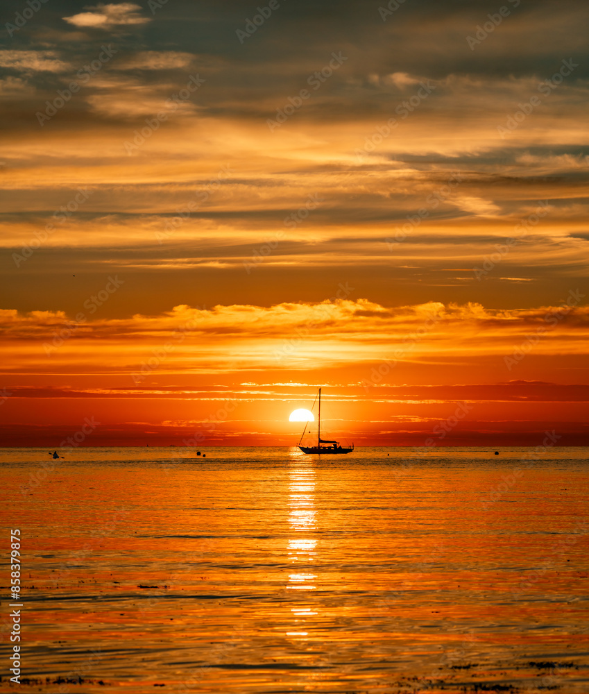 Fototapeta premium High tide sunset at Cemaes bay Isle of Anglesey