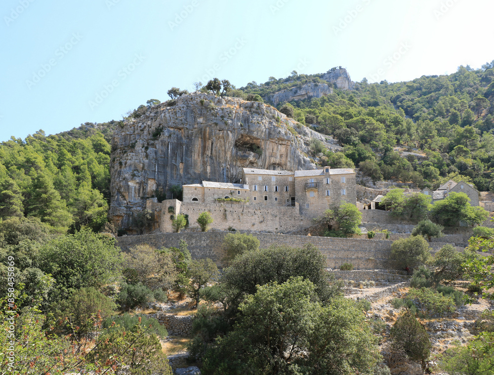Fototapeta premium first view at the Blaca monastery, island Brac