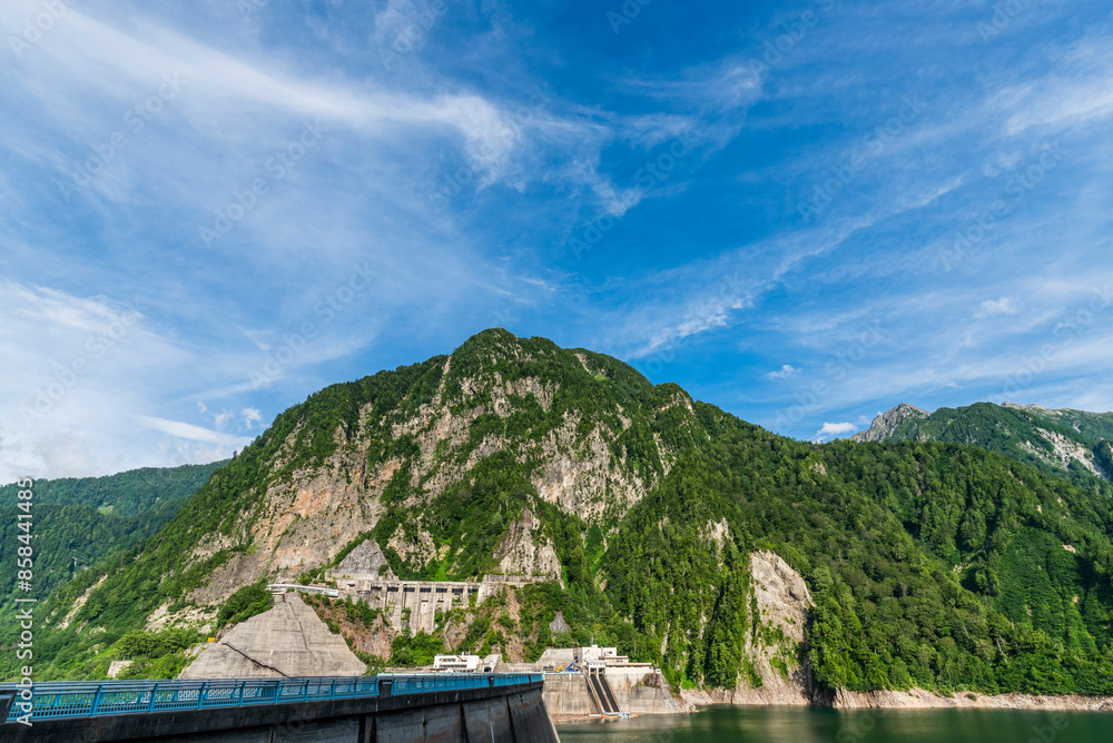 Naklejka premium 赤沢岳と黒部湖 富山県立山町