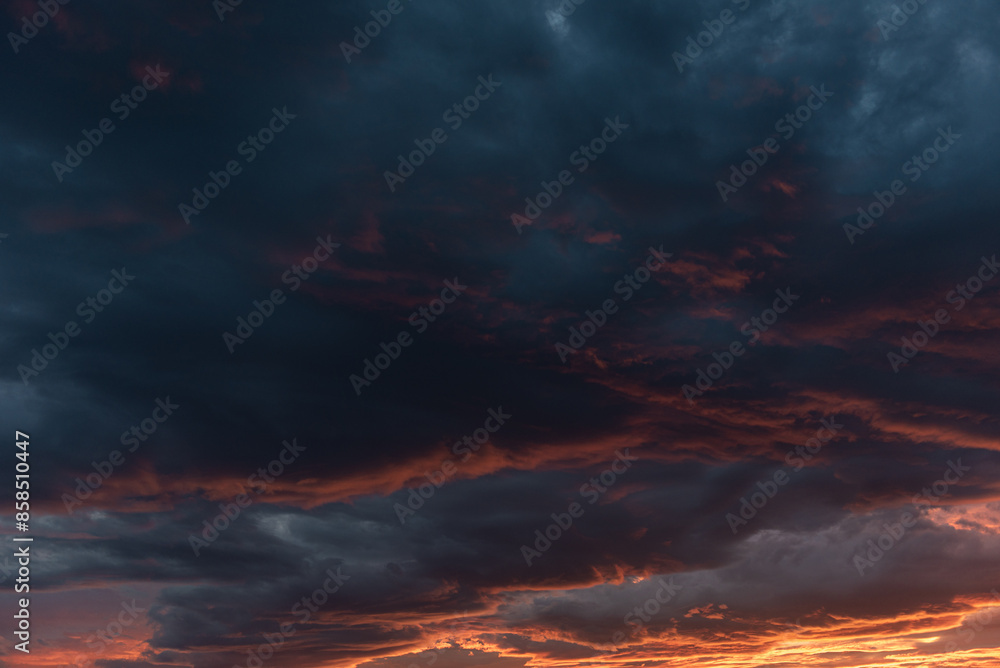 Obraz premium Sunrise Sunset Vista: Sky Ablaze in Orange and Blue, Desktop Escapade