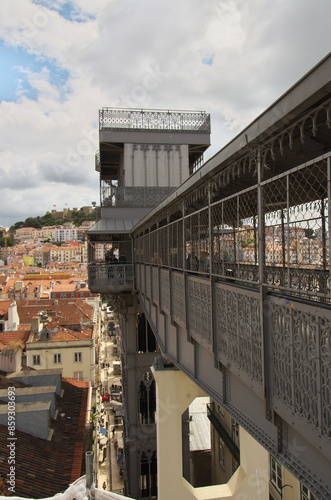 Obraz na plátne Inaugurated on July 10, 1902, this 45-metre-high all-iron construction is by the engineer Raoul Mesnier de Ponsard, born in Porto to a French family