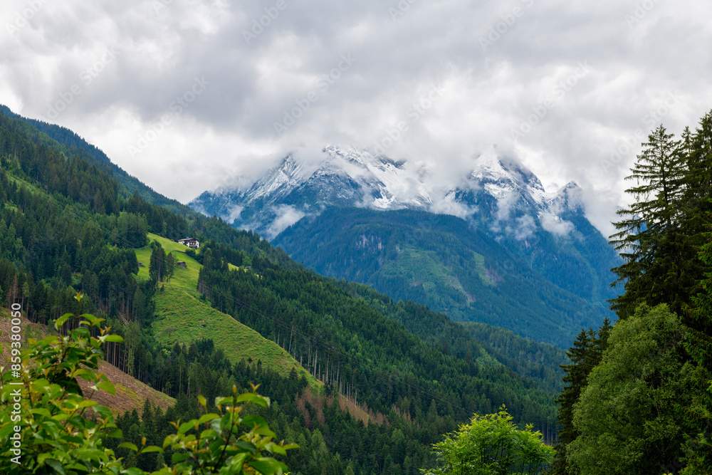 Fototapeta premium View of the mountains and valleys around the village of Brandberg near Mayrhofen in Austria