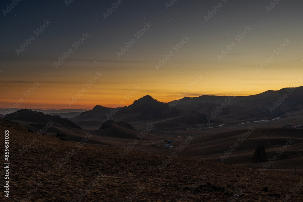 Naklejka premium mongolia mountains at night in winter