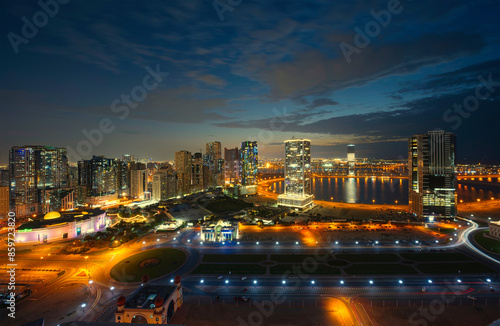Wallpaper Mural city at night Torontodigital.ca