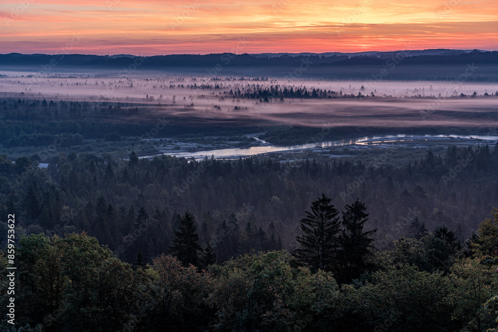 Fototapeta premium Schlederloh bei Sonnenaufgang