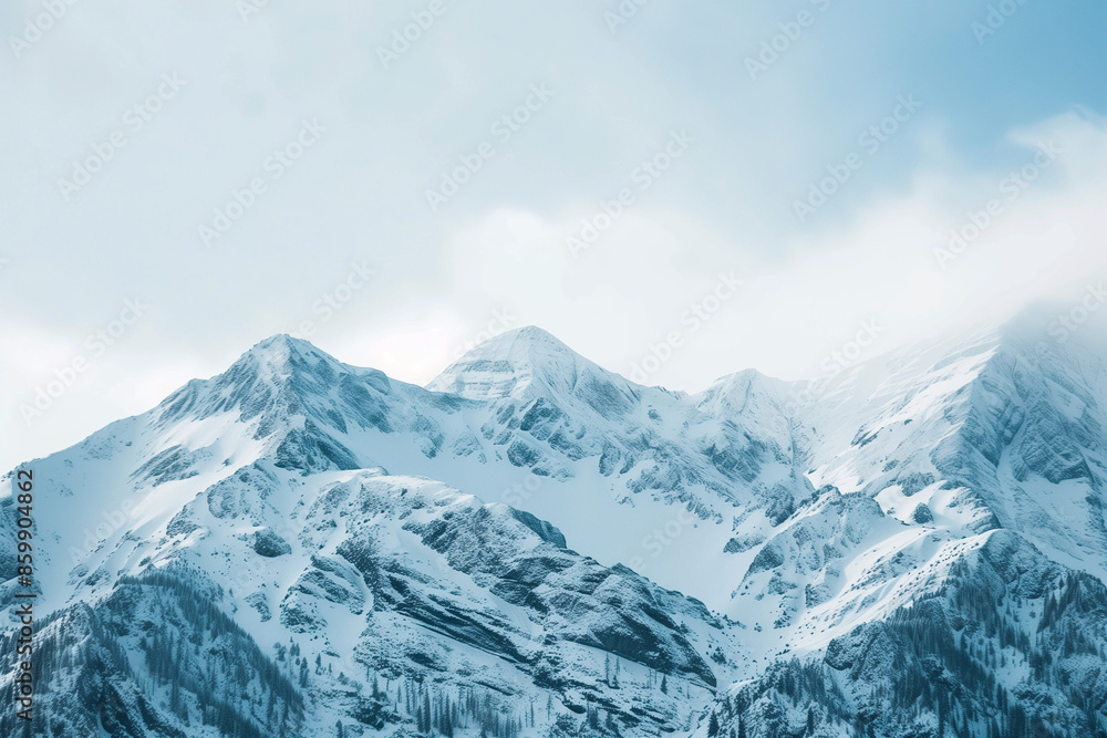 Obraz premium Snow-Covered Mountain Landscape