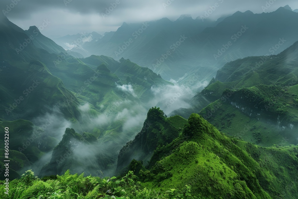 Obraz premium Misty Mountain Ranges in Vietnam