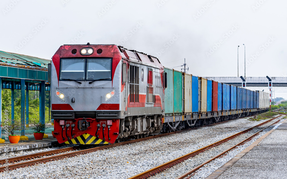 freight Container train num 843 at Don Si Non, Nong Tin Nok, Ban Pho, Chachoengsao freight Container train num 843 at Don Si Non, Nong Tin Nok, Ban Pho, Chachoengsao