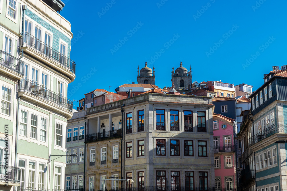 Fototapeta premium Facade of old classic buildings, Oporto, Portugal