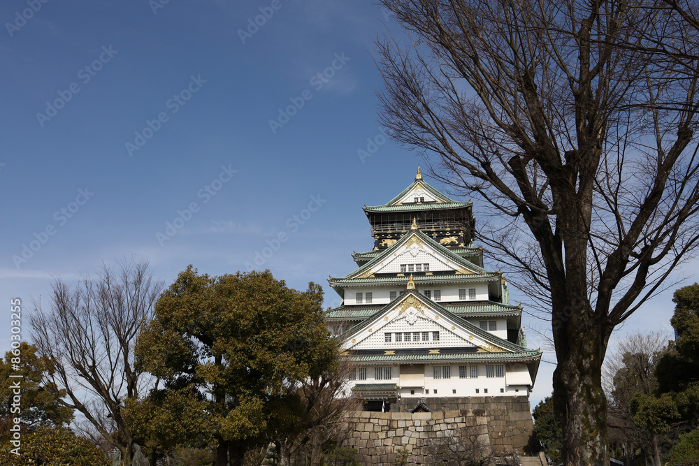 Fototapeta premium The osaka castle in the big castle and most famous in osaka japan