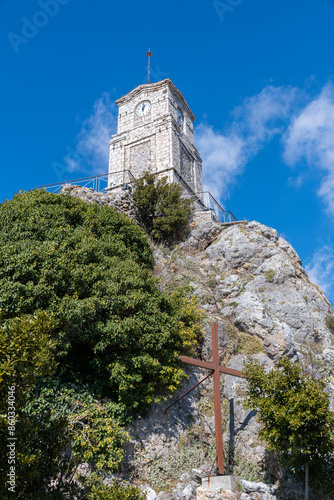 Obraz na płótnie The clock tower at Arachova village under Parnassos mountain, Greece w salonie