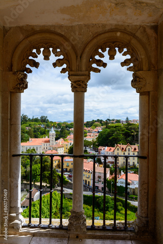 Vista su Sintra da una finestra a bifore (Sintra, Portogallo) photo