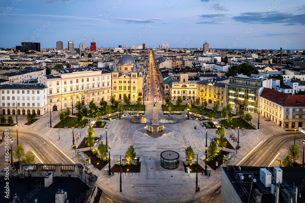 Fototapeta premium Miasto Łódź- widok na Plac Wolności.